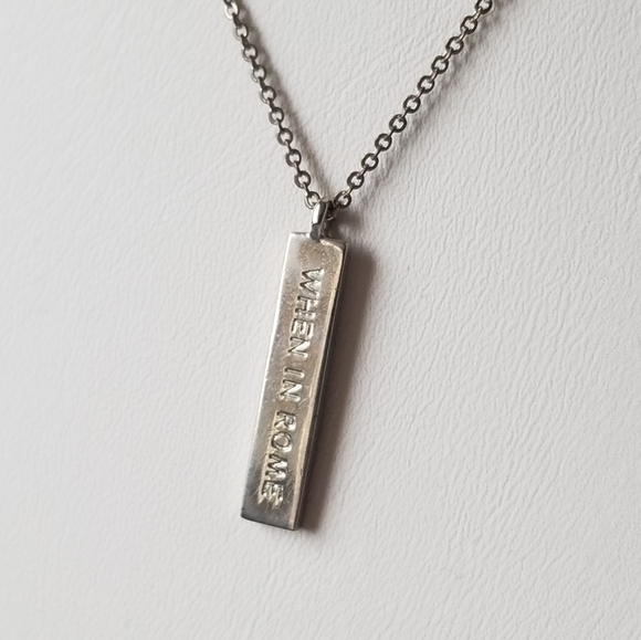 When in Rome necklace - Picture 10 of 10
